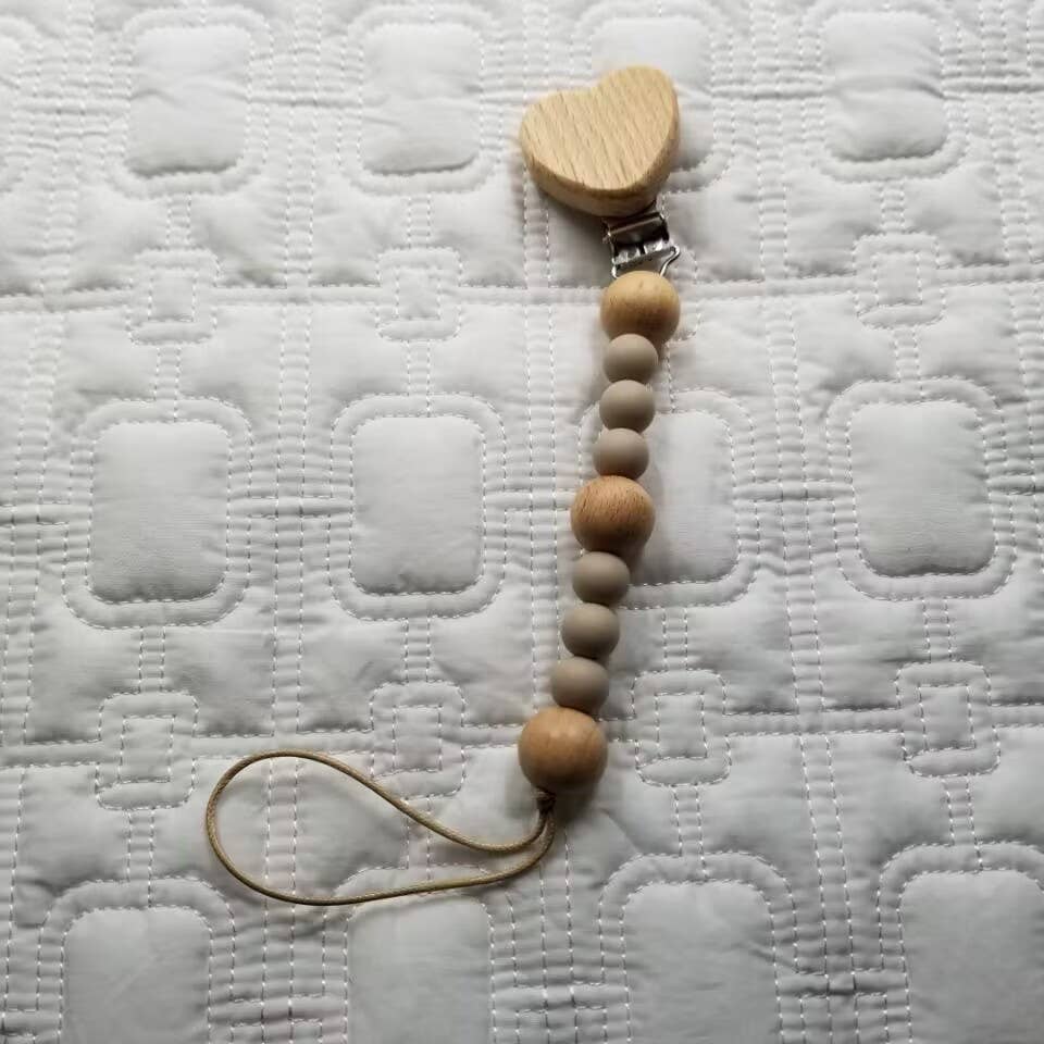 Silicone Bead & Wooden Heart Pacifier Clip: Green